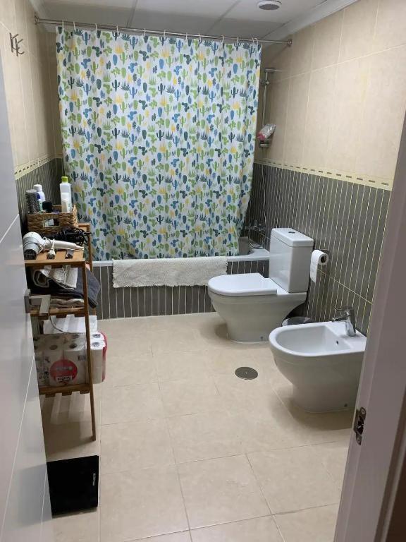 אלמריה Tokyo Rooms "El Cabo" Habitacion Doble Con Bano Privado מראה חיצוני תמונה